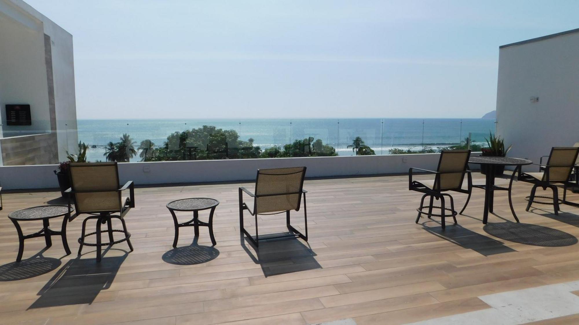 Sunset 205, Sleeps Six, Next Door To The Pool, 100M To The Beach! ハコ エクステリア 写真